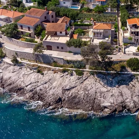 Double Puntinak 12255a 3* Selca (Brac)